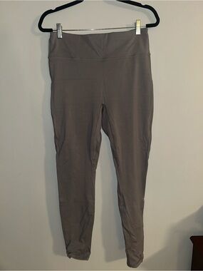 Women’s High-Waist Stretch Leggings in Light Grey